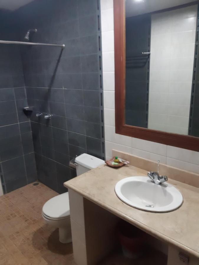 Hotel Zaitun Selaparang Ломбок Екстериор снимка