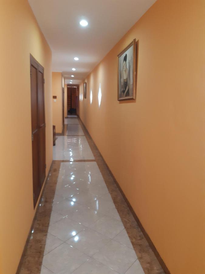 Hotel Zaitun Selaparang Ломбок Екстериор снимка